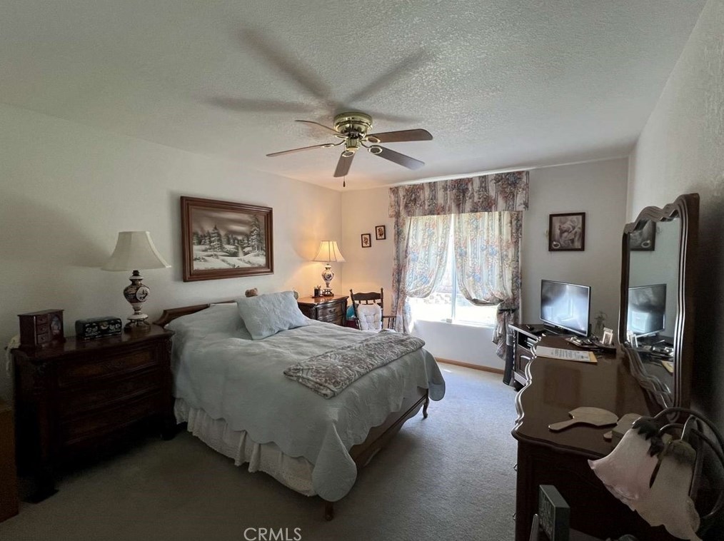 672 Deardorff Dr, Hemet CA  92544-3192 exterior