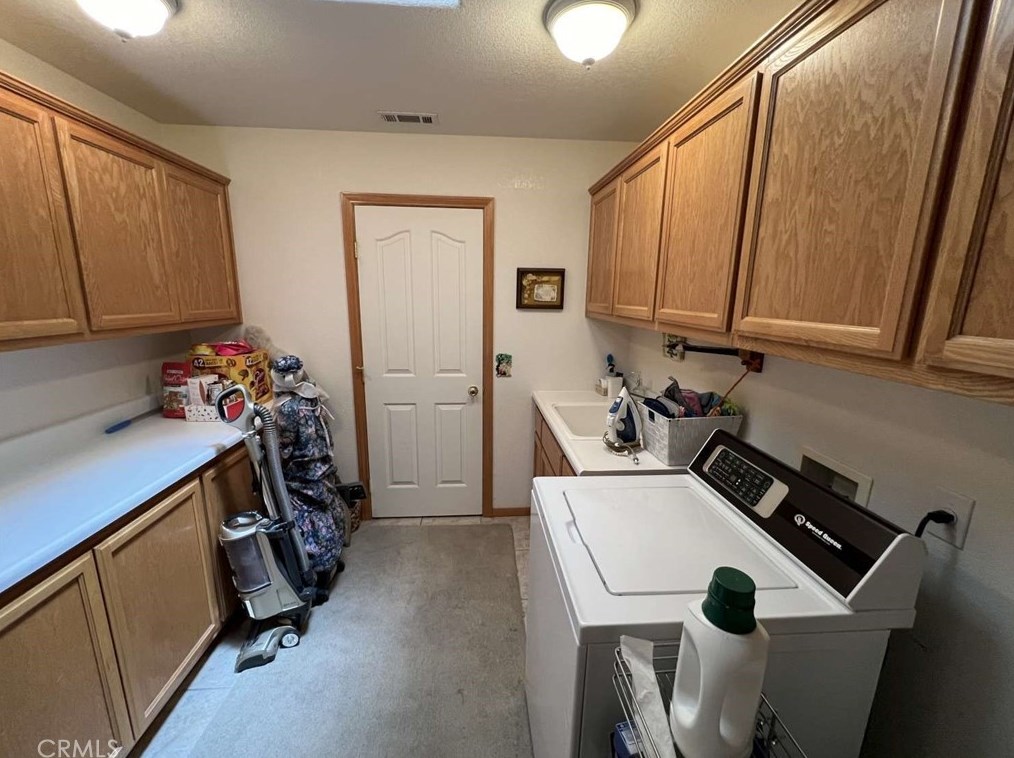 672 Deardorff Dr, Hemet CA  92544-3192 exterior