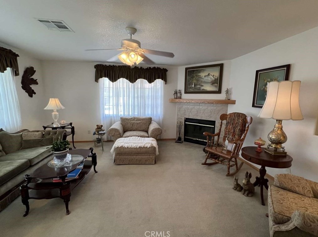 672 Deardorff Dr, Hemet CA  92544-3192 exterior