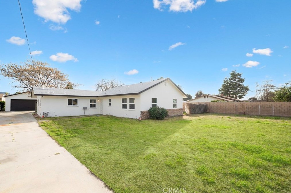 41283 Whittier Ave, Hemet CA  92544-6476 exterior