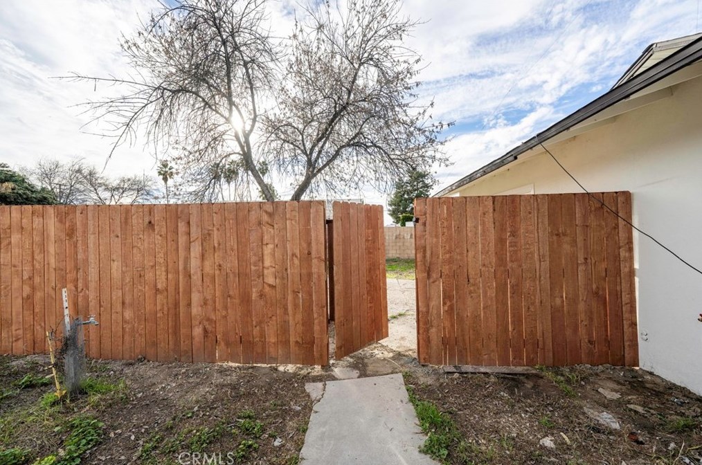 41283 Whittier Ave, Hemet CA  92544-6476 exterior