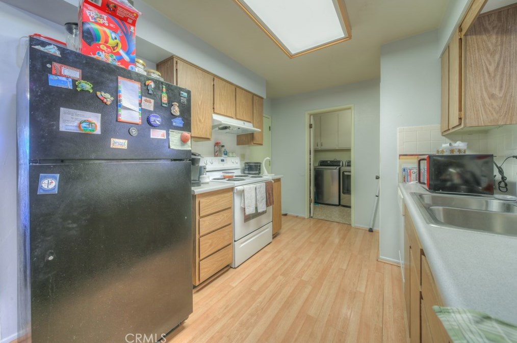 28731 Portsmouth Dr, Menifee CA  92586-2626 exterior