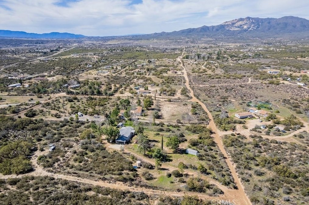 54431 Cave Rock Rd, Anza CA  92539-9150 exterior