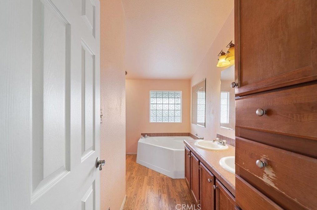 54431 Cave Rock Rd, Anza CA  92539-9150 exterior