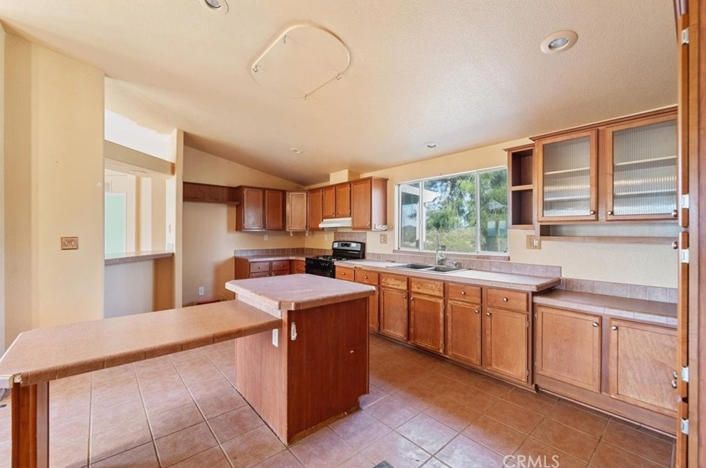 54431 Cave Rock Rd, Anza CA  92539-9150 exterior