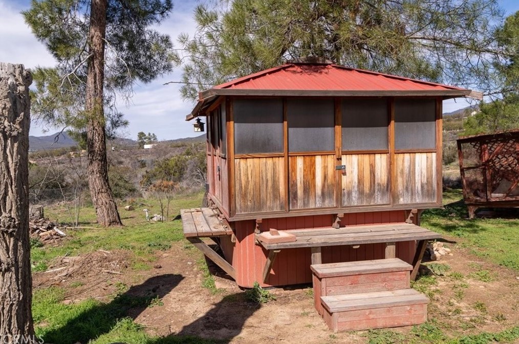 54431 Cave Rock Rd, Anza CA  92539-9150 exterior