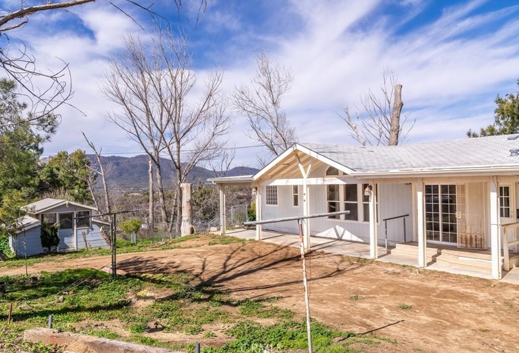 54431 Cave Rock Rd, Anza CA  92539-9150 exterior