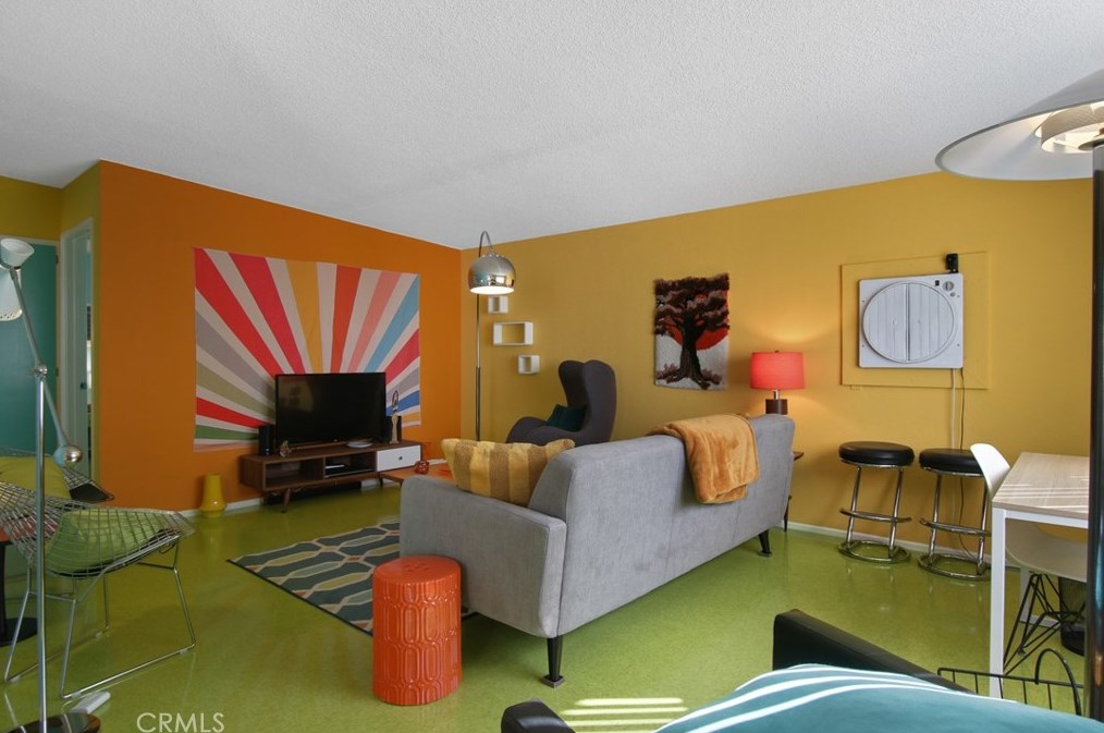 5689 Abronia Ave, Twntynine Plm CA  92277-1315 exterior