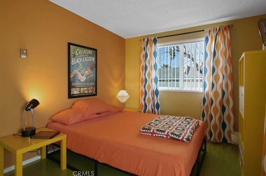 5689 Abronia Ave, Twntynine Plm CA  92277-1315 exterior