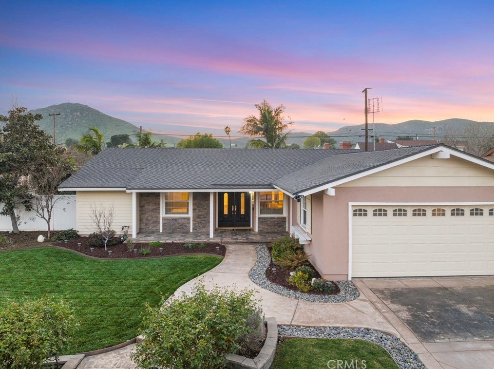 5220 Marengo Ct, Riverside CA  92505-2552 exterior