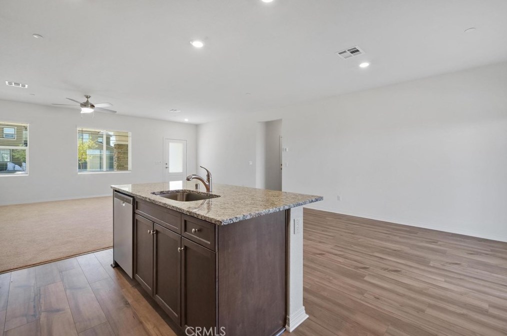 12335 Gold Dust Way, Victorville CA  92392-4829 exterior