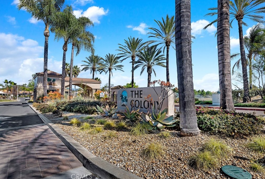 40402 Via Siena, Murrieta CA  92562-3508 exterior