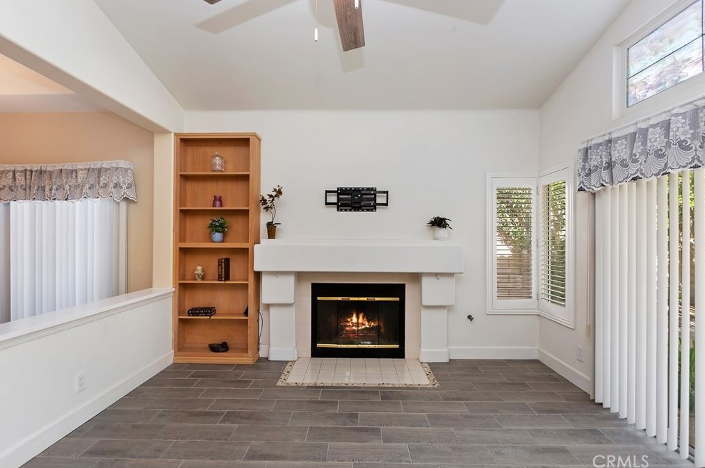 40402 Via Siena, Murrieta CA  92562-3508 exterior