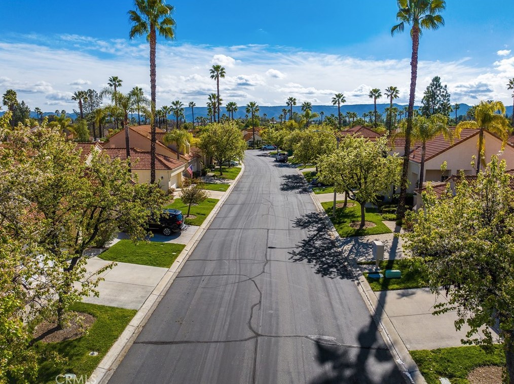 40402 Via Siena, Murrieta CA  92562-3508 exterior