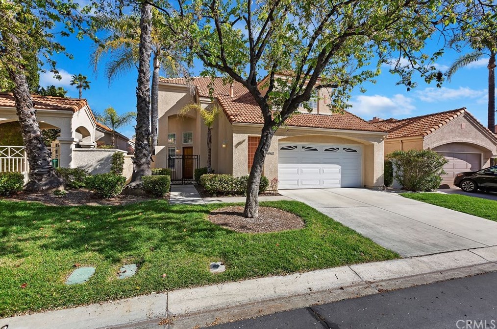 40402 Via Siena, Murrieta CA  92562-3508 exterior