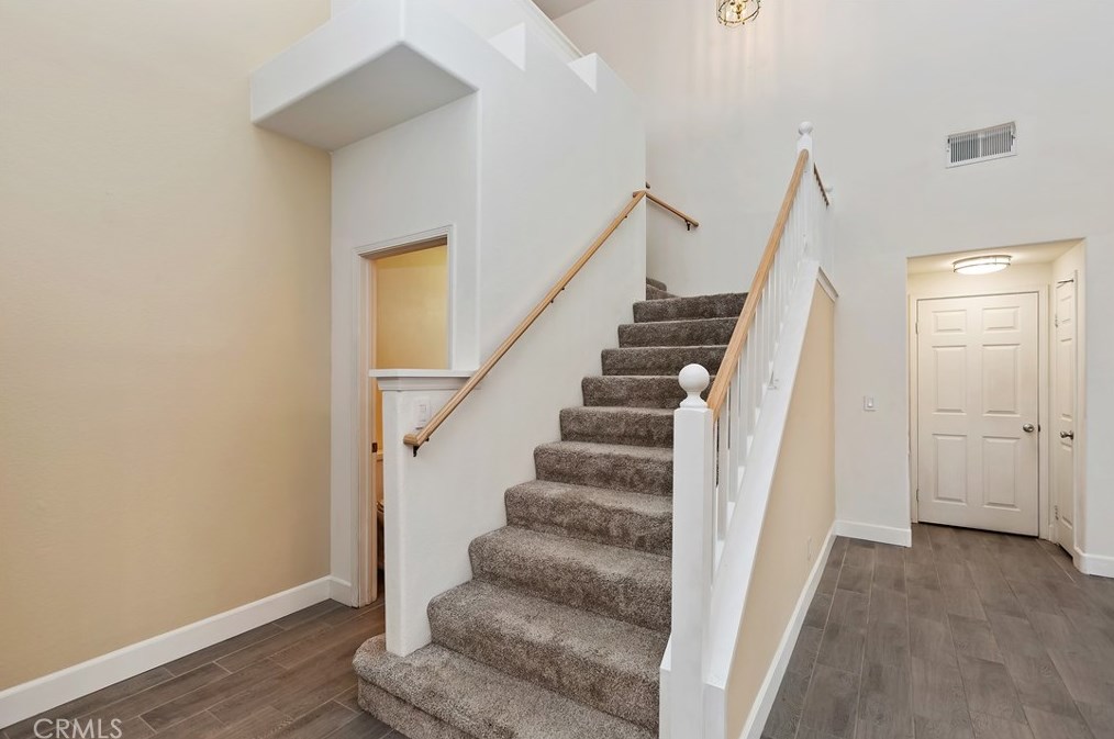 40402 Via Siena, Murrieta CA  92562-3508 exterior