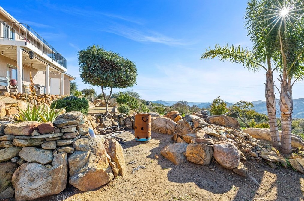 38054 Lost Horizon Dr, Pala CA  92059-1800 exterior
