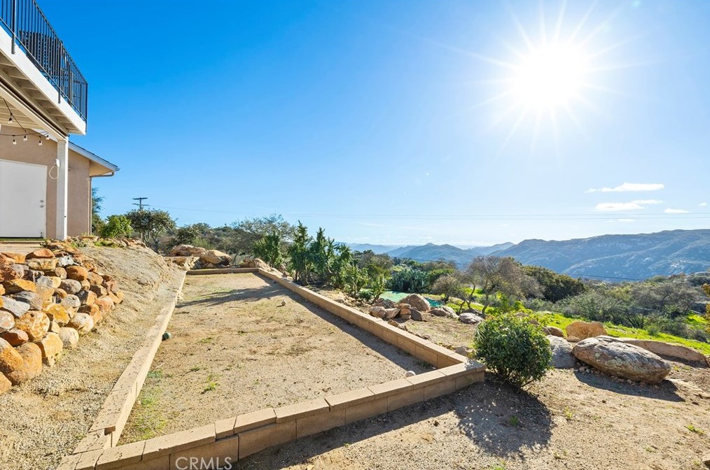 38054 Lost Horizon Dr, Pala CA  92059-1800 exterior