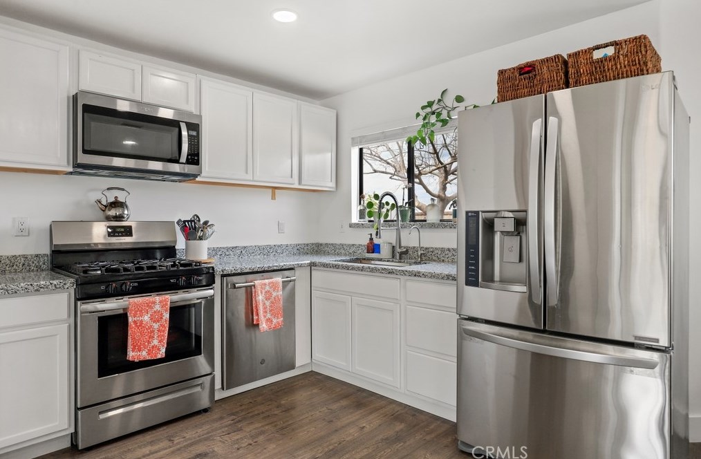 27894 Moonridge Dr, Menifee CA  92585-8936 exterior