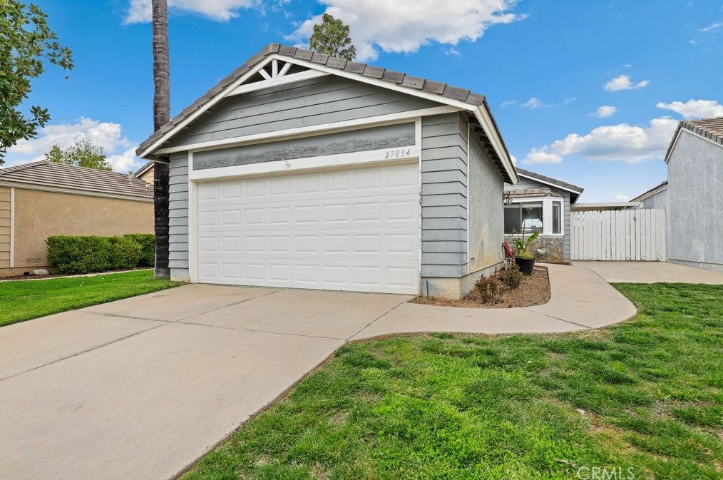 27894 Moonridge Dr, Menifee CA  92585-8936 exterior