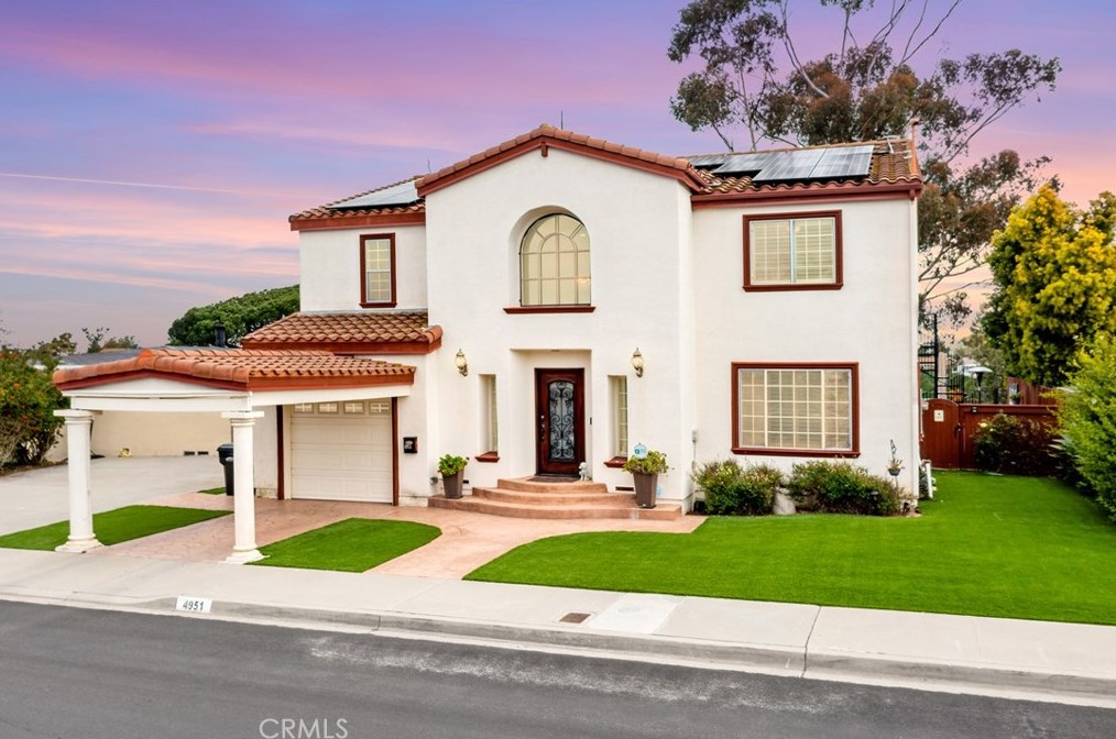 4951 Edwin Pl, San Diego CA  92117-1620 exterior