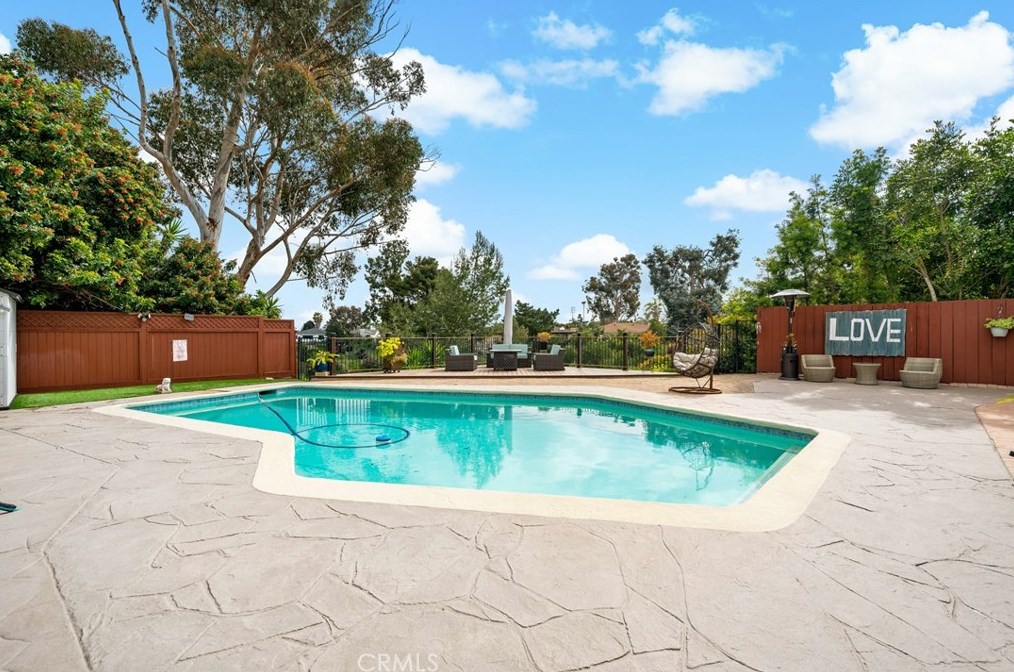 4951 Edwin Pl, San Diego CA  92117-1620 exterior