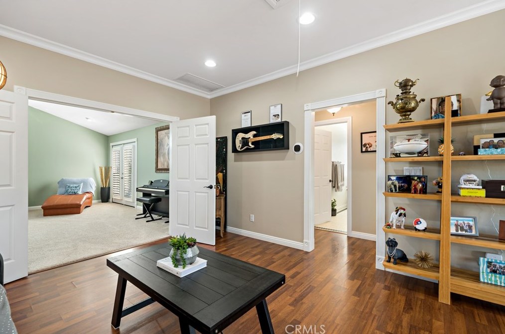 4951 Edwin Pl, San Diego CA  92117-1620 exterior