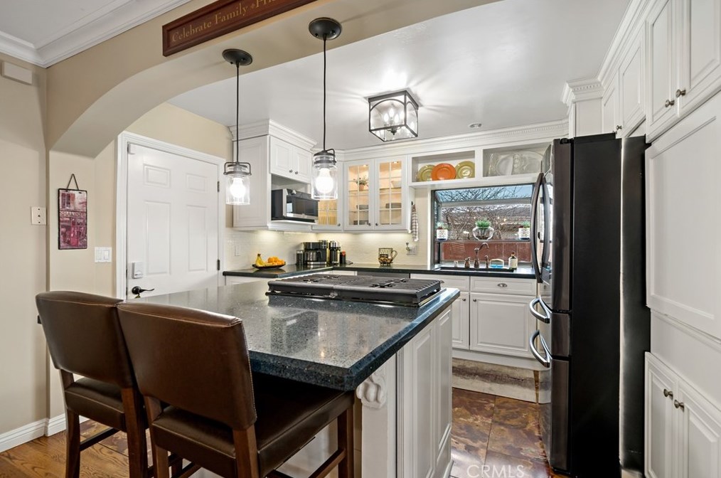 4951 Edwin Pl, San Diego CA  92117-1620 exterior