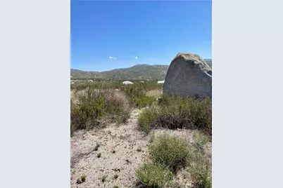 35410 Willow Creek Road, Hemet, CA 92544 - Photo 5