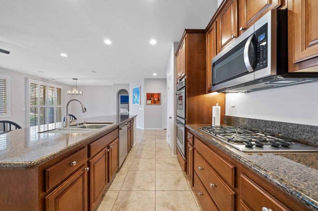 34234 Sweet Acacia Ct, Lake Elsinore CA  92532-2582 exterior