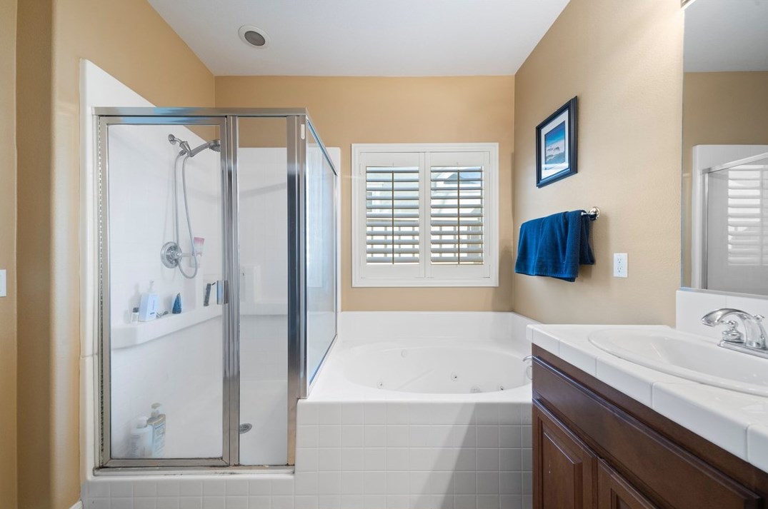 34234 Sweet Acacia Ct, Lake Elsinore CA  92532-2582 exterior