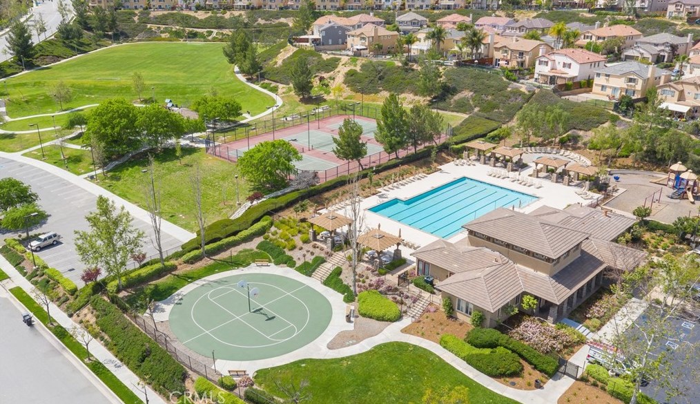 34234 Sweet Acacia Ct, Lake Elsinore CA  92532-2582 exterior