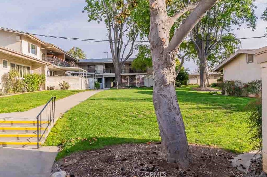 24 Center St, Redlands CA  92373-8102 exterior