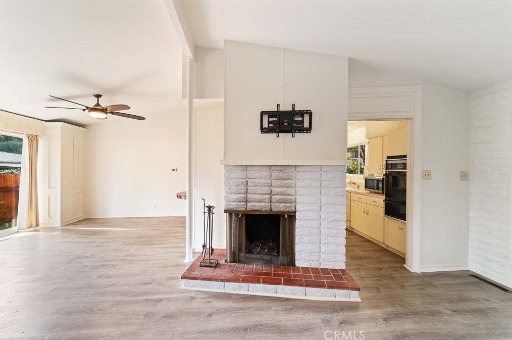 24 Center St, Redlands CA  92373-8102 exterior