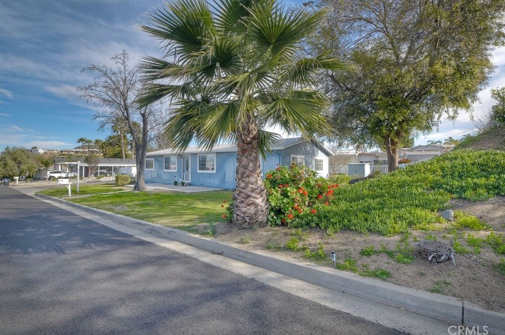 38370 Via La Paloma, Murrieta CA  92563-5610 exterior