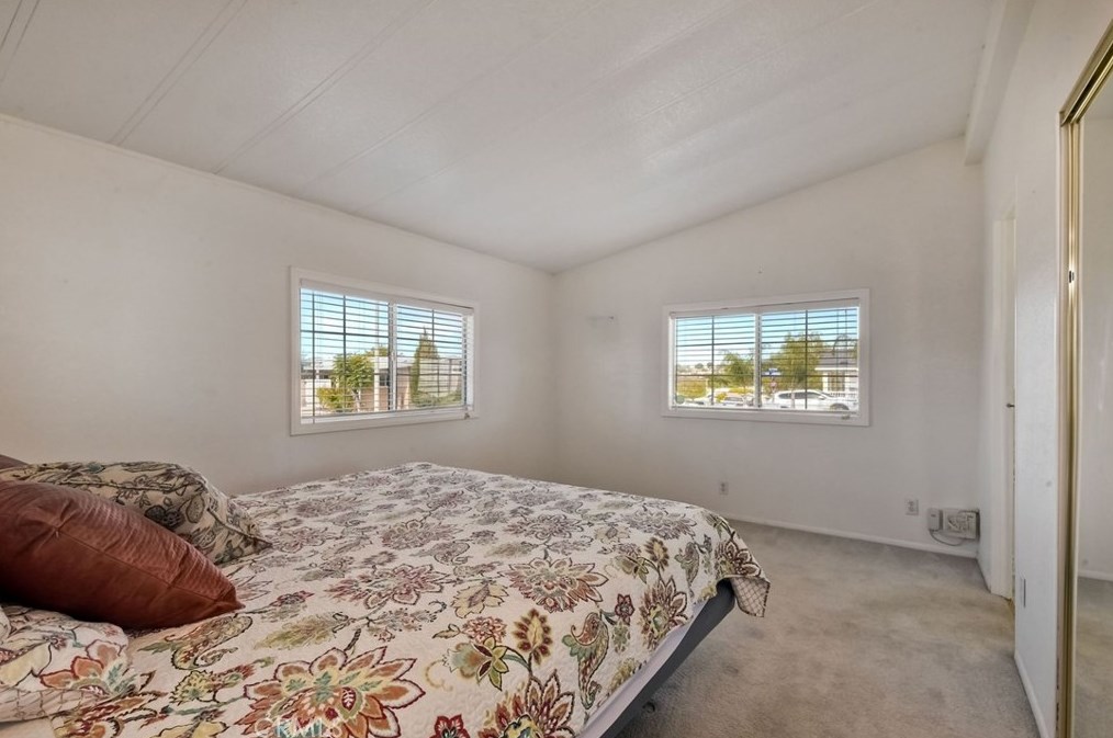 38370 Via La Paloma, Murrieta CA  92563-5610 exterior