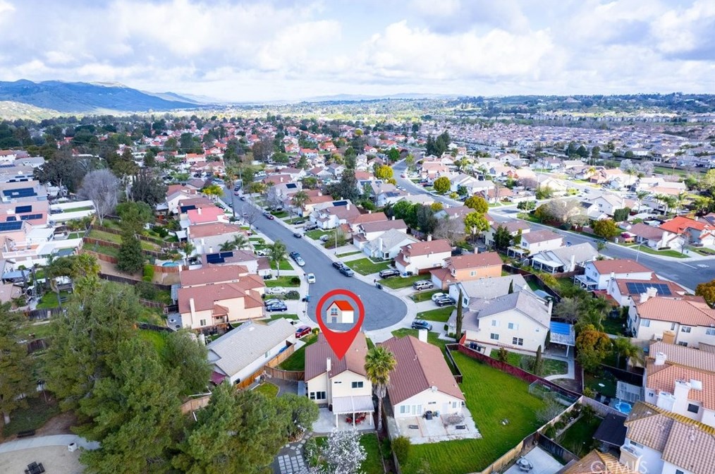 45343 Esmerado Ct, Temecula CA  92592-6072 exterior