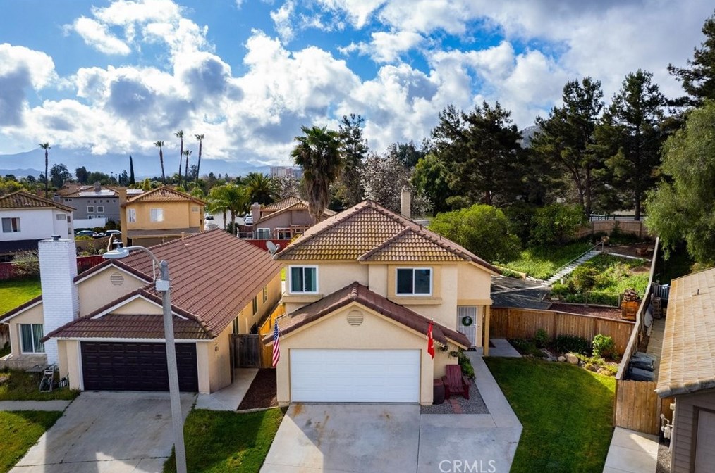 45343 Esmerado Ct, Temecula CA  92592-6072 exterior