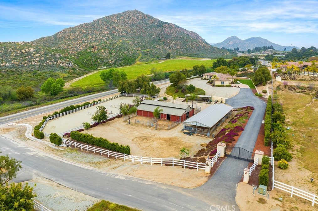 39099 Calle Jojoba, Temecula CA  92592-8013 exterior