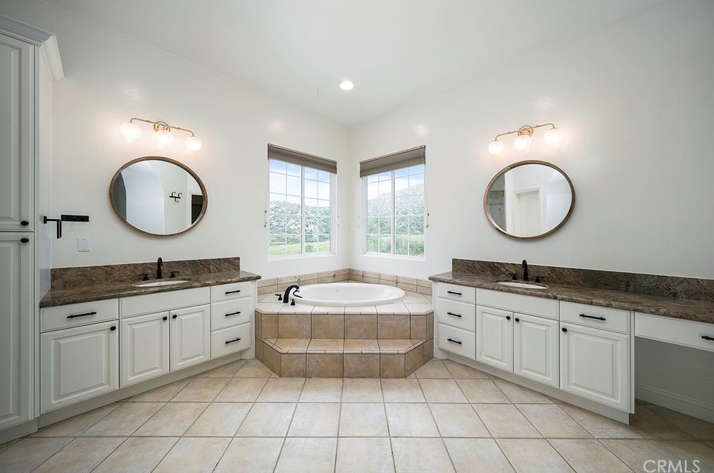 39099 Calle Jojoba, Temecula CA  92592-8013 exterior