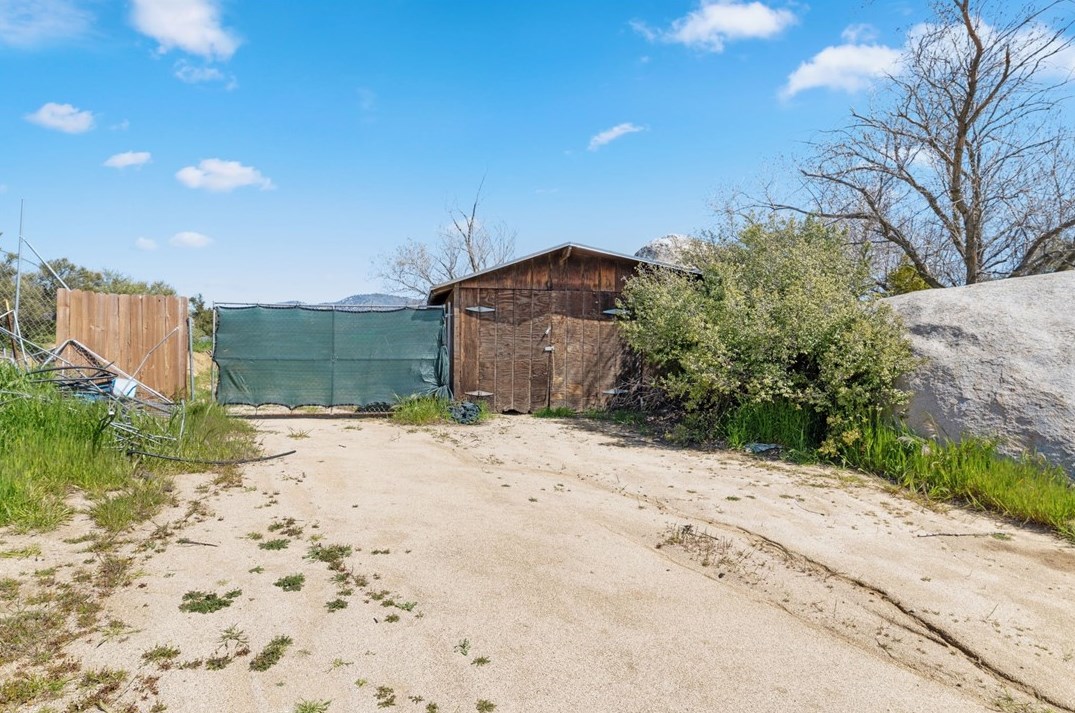 54660 Scouts Ln, Anza CA  92539-8858 exterior