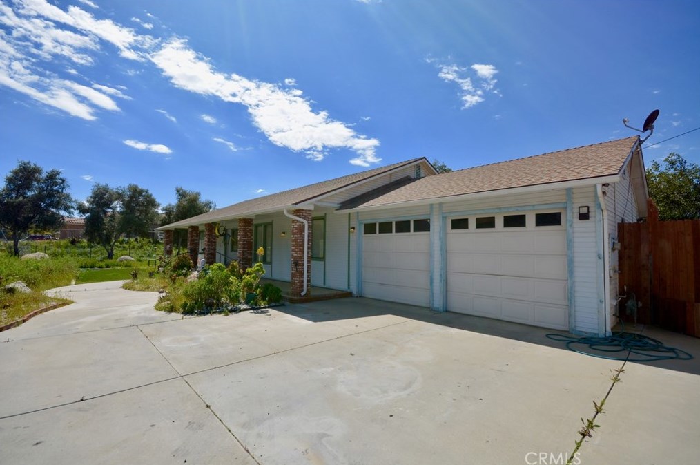 22215 Rosary Ave, Lakeview CA  92567-8980 exterior