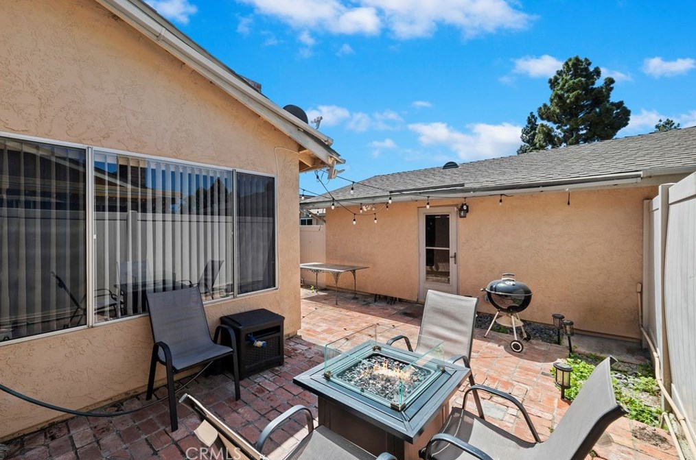 3577 Guava Way, Oceanside CA  92058-1675 exterior