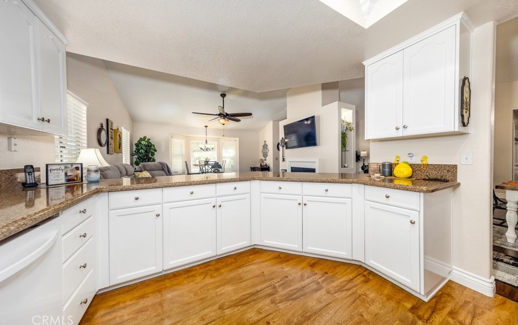 2891 Peach Tree St, Hemet CA  92545-7751 exterior
