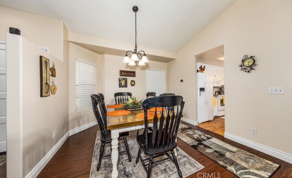 2891 Peach Tree St, Hemet CA  92545-7751 exterior