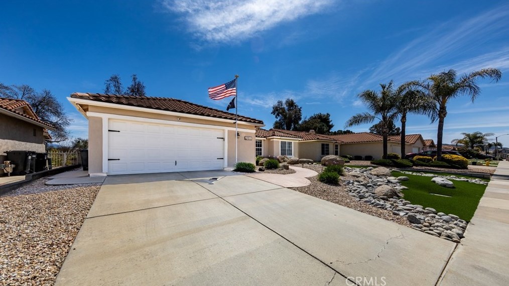 2891 Peach Tree St, Hemet CA  92545-7751 exterior