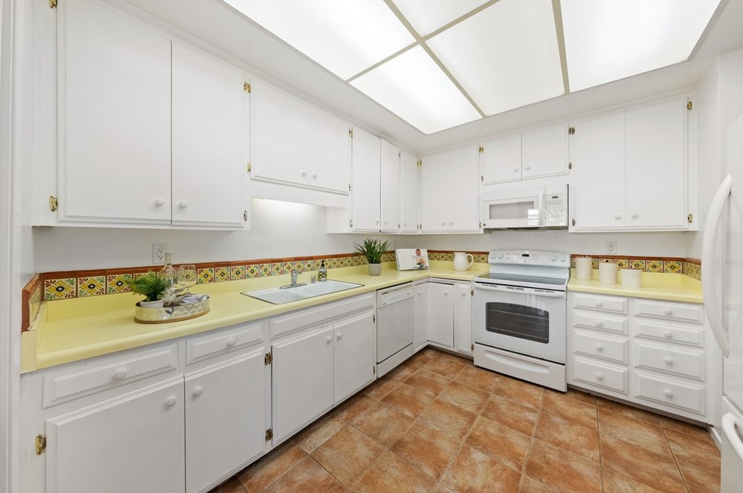 28219 Paseo Grande Dr, Menifee CA  92586-2489 exterior