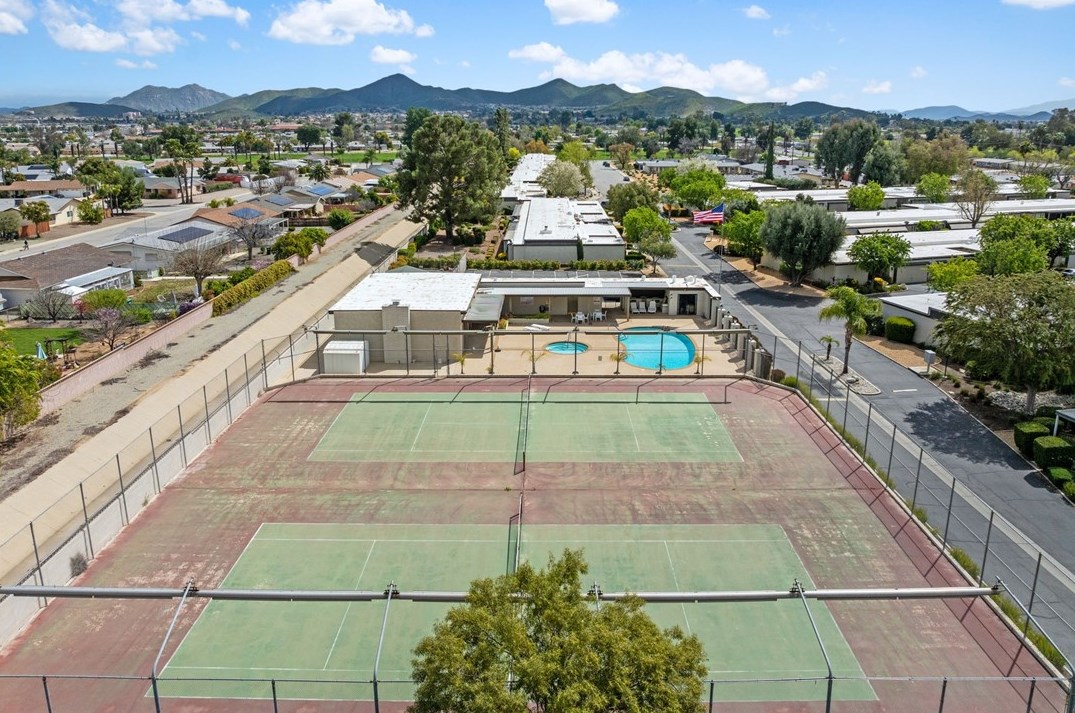 28219 Paseo Grande Dr, Menifee CA  92586-2489 exterior