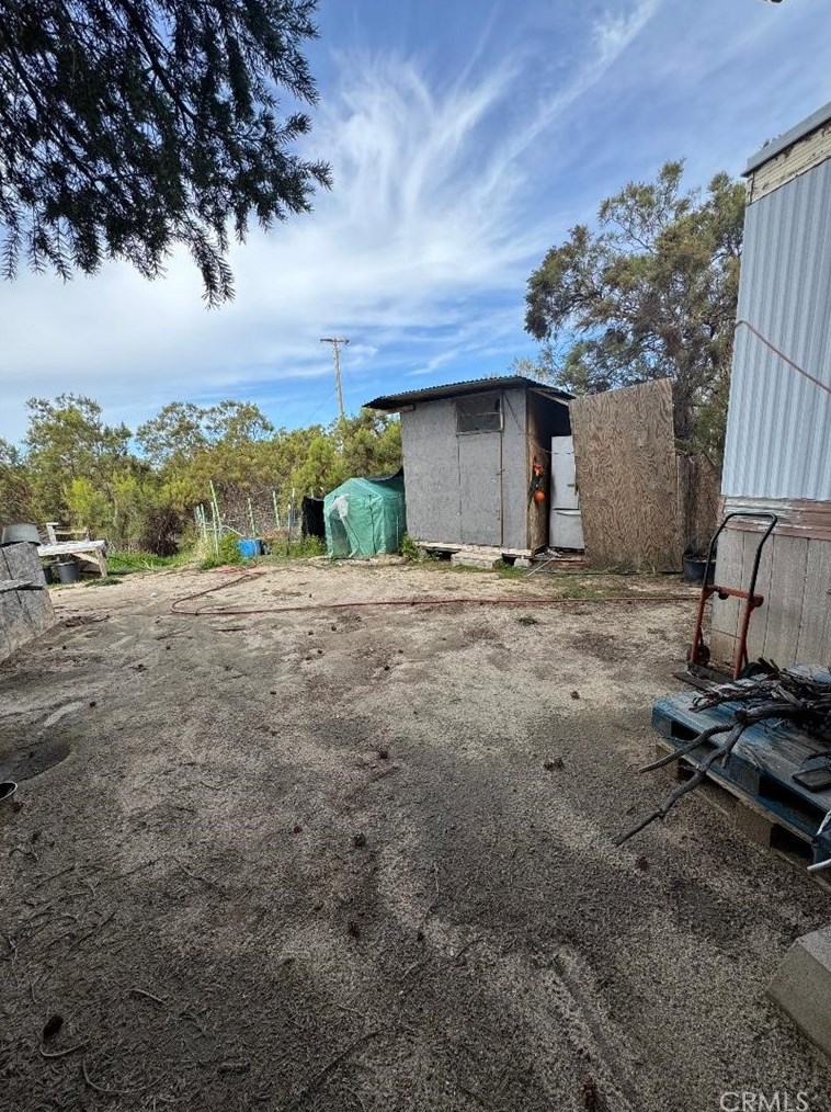 39615 Meyers Ln, Anza CA  exterior