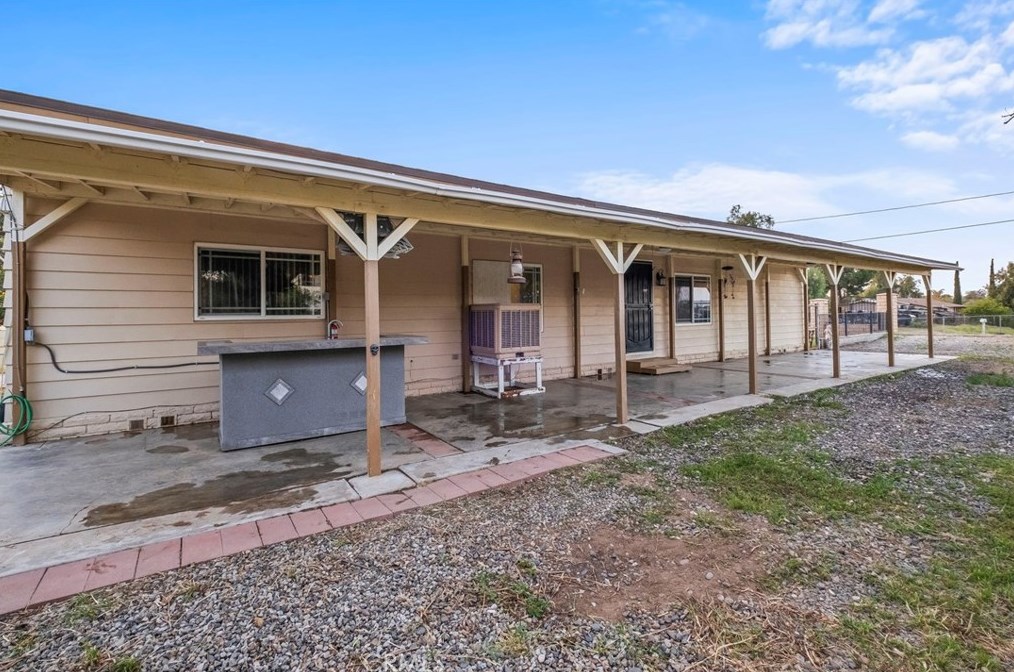 23315 Estrella Ln, Perris CA  92570-8917 exterior